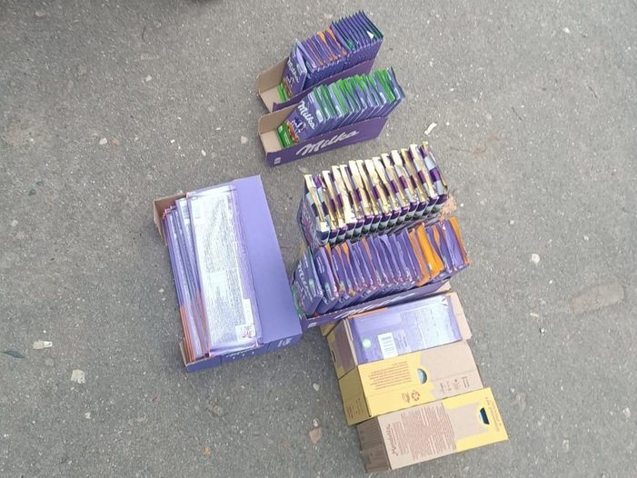 В Волгореченске полицейские по горячим следам раскрыли кражу шоколада из трех магазинов города.